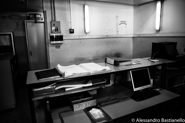 Il chiaroscuro delle carceri. Il percorso del detenuto dall'ingresso alla cella :: mostra virtuale